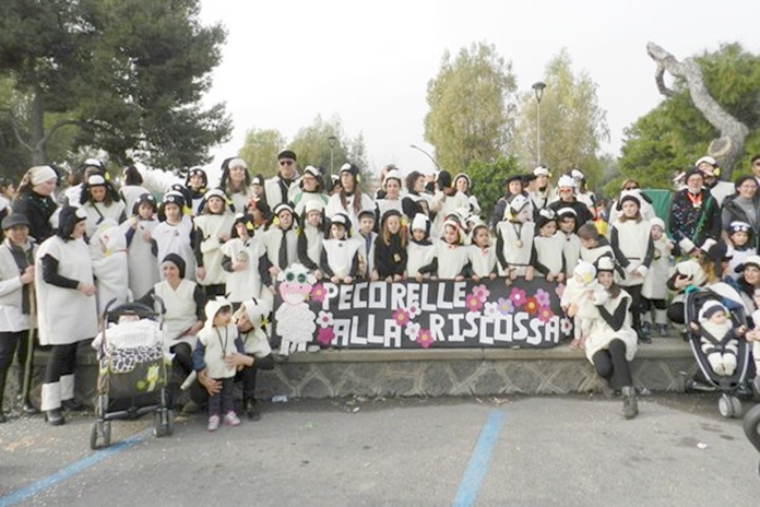 Grande sfilata di carnevale con i bambini e con “La vecchia fattoria”