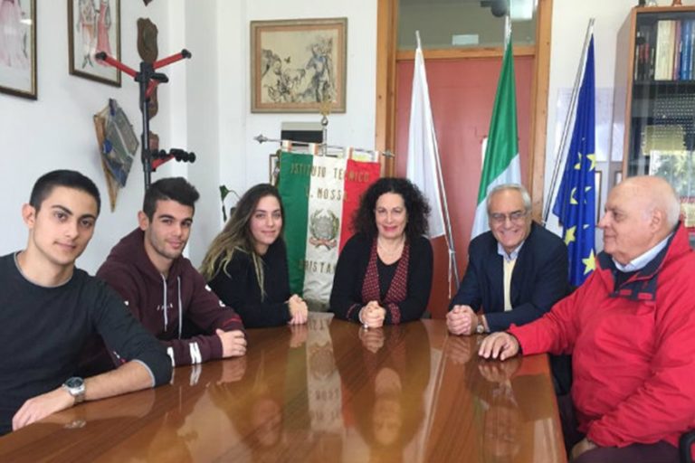 Tre studenti oristanesi premiati col corso di guida sicura