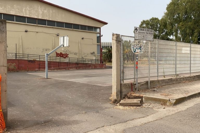 C’è un futuro per il palazzetto storico di Sa Rodia e i campetti da basket nei quartieri?