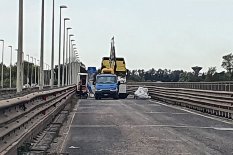 Ponte del Rimedio, si lavora anche il sabato mattina per ridurre i disagi