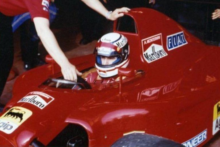 Un ex pilota di F1 spiega agli studenti le regole della guida sicura