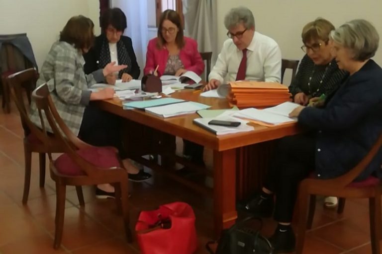 Via libera alle 15 liste presentate a Oristano per le amministrative. I programmi dei candidati