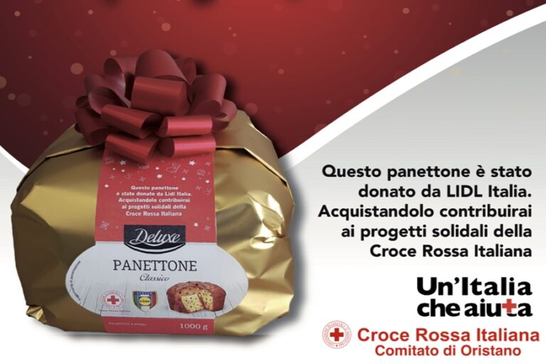 Un Natale di solidarietà: in piazza Eleonora i panettoni della Croce Rossa