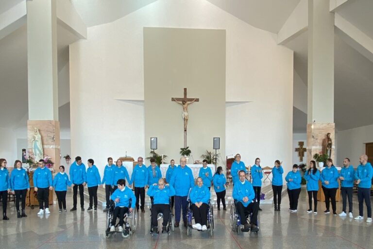 Quattro balli per emozionare la comunità, con Il Gabbiano nella chiesa di San Paolo