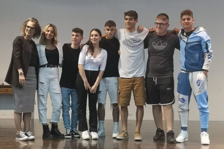 Un noleggio di monopattini a Oristano: il progetto vincente degli studenti del “Mossa”