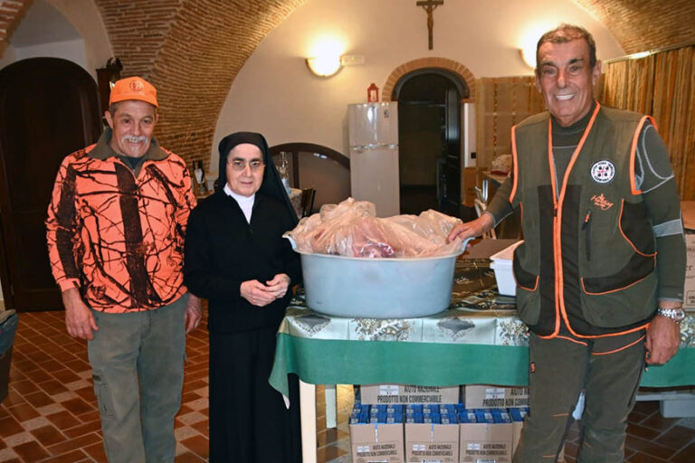 Alla mensa dei poveri i cinghiali catturati con la “caccia solidale”