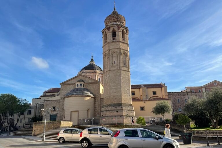 Campanili della Cattedrale e di Sant’Efisio, restauri con 40mila euro del Comune