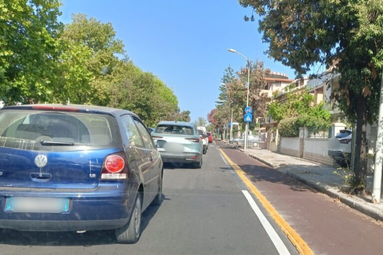 Ancora auto in coda in viale Repubblica dopo l’incidente sul ponte di Brabau