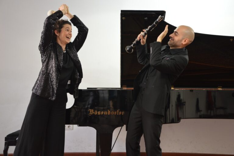 Stasera il Duo Comè in concerto al Museo Diocesano Arborense