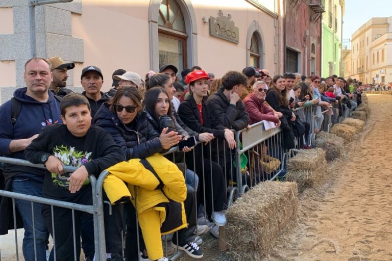 Sartiglia: centomila presenze a Oristano